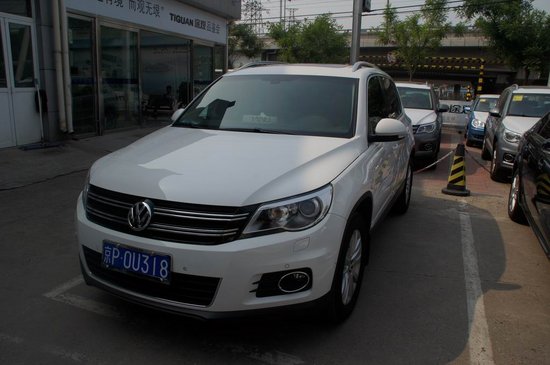 2010款 途觀(guān)2.0T 四驅(qū)旗艦導(dǎo)航型 到店實(shí)拍
