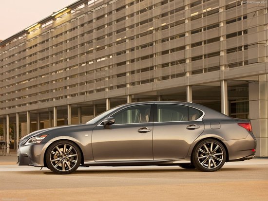 雷克薩斯推GS350 F Sport 強(qiáng)化運(yùn)動外觀